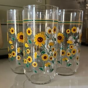4 Vintage Glass Tumblers with Sunflower Design 16oz